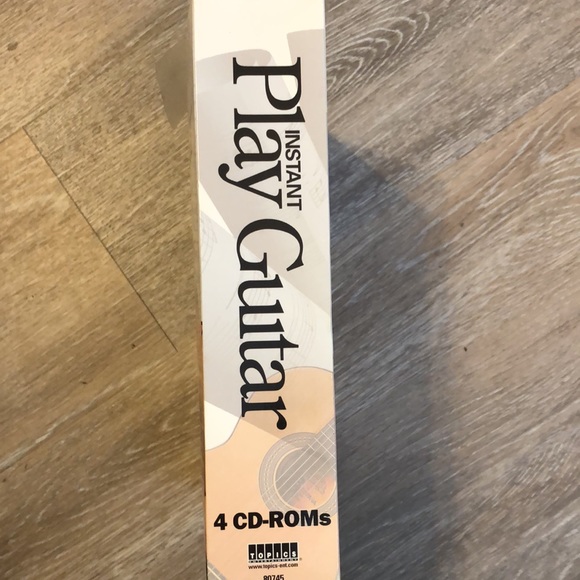 Instant Play Guitar PC CD ROM by Topics - Picture 2 of 11